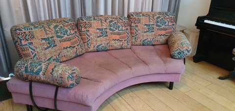 Fixer Upper: Gianfranco Gualtierotti - curved 3-seater sofa