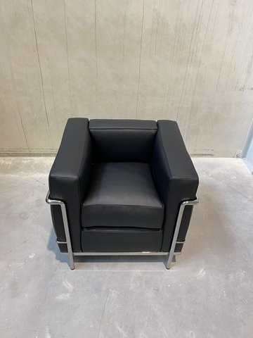 2 x Cassina LC2 armchair