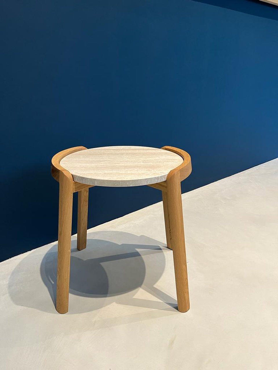 Bolia MIX side table 46cm natural oak with travertine top image 1