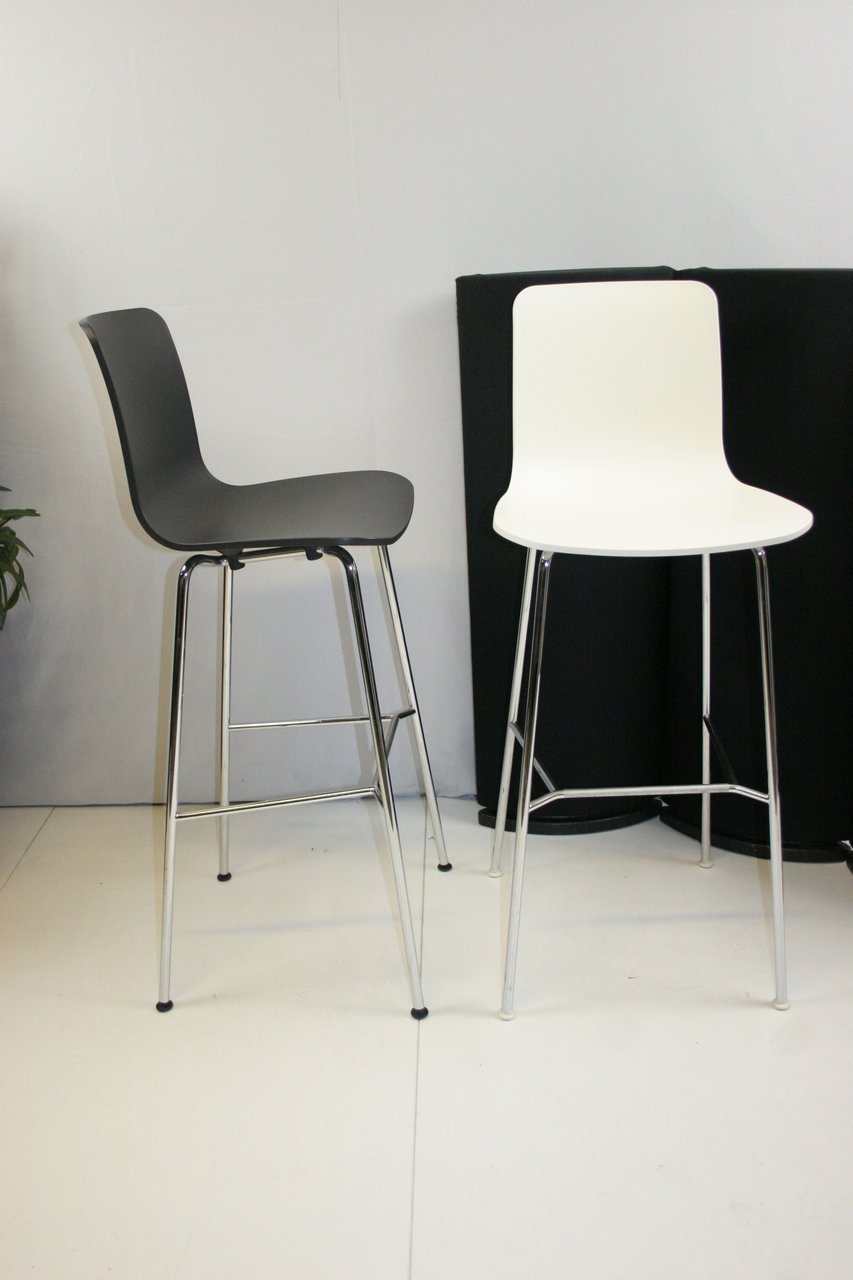 Image 2 of Vitra HAL bar stool white