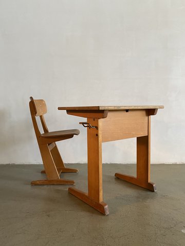Casala wooden children's desk with chair
