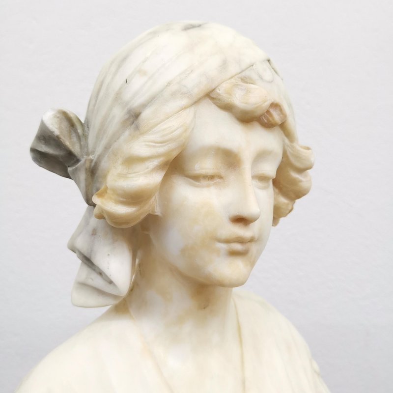 Signed marble figurine ca. 1900