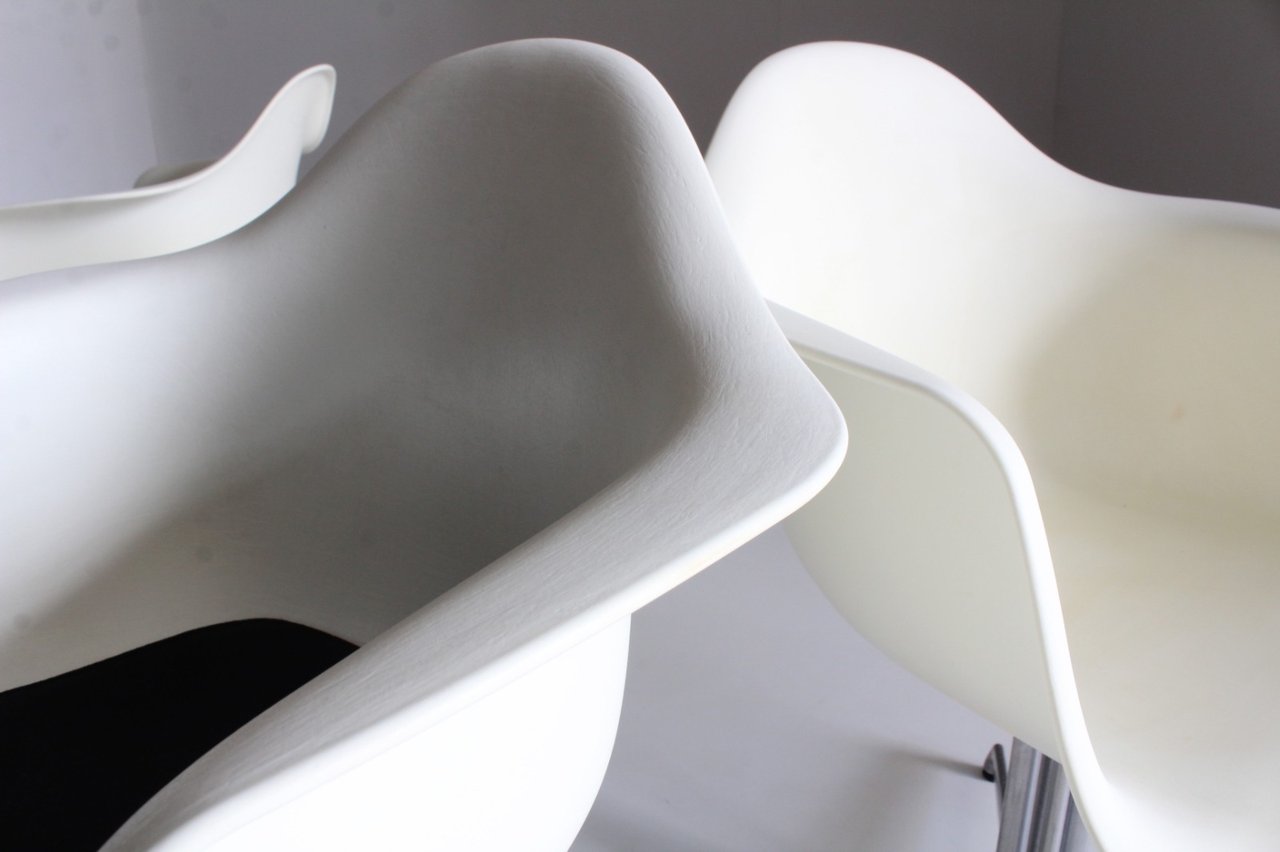 Image 5 of 2x Vitra Eames DAL stoel