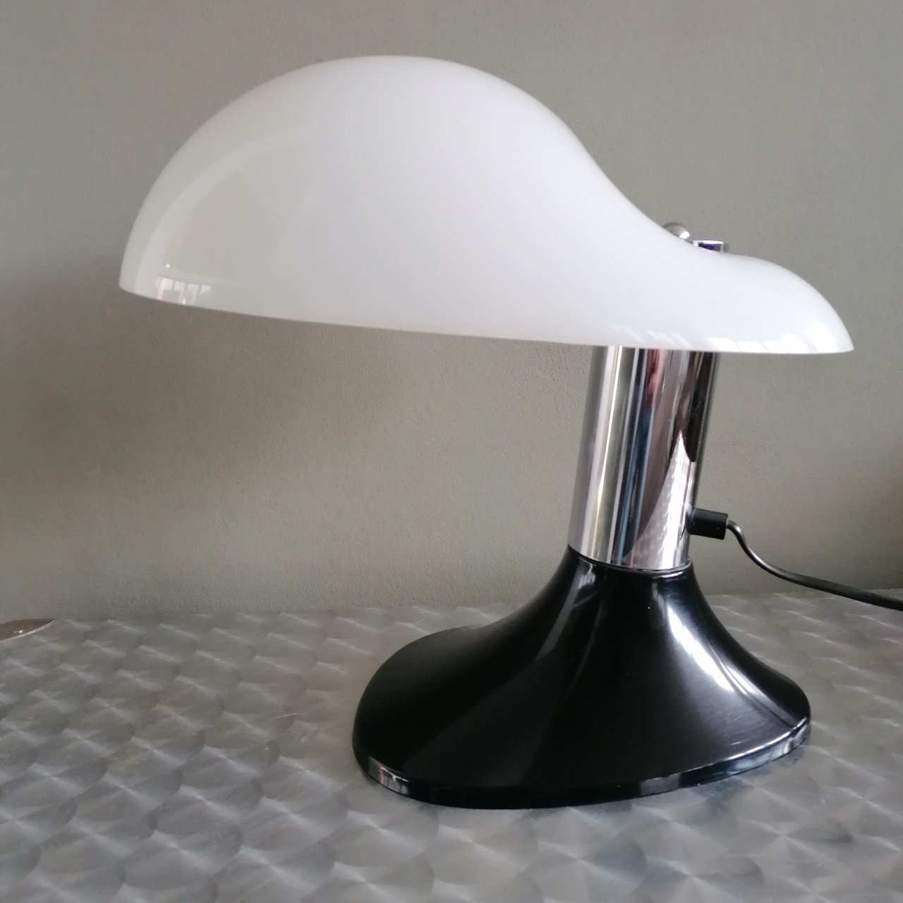 Image 2 of Harvey Guzzini Cobra tafellamp