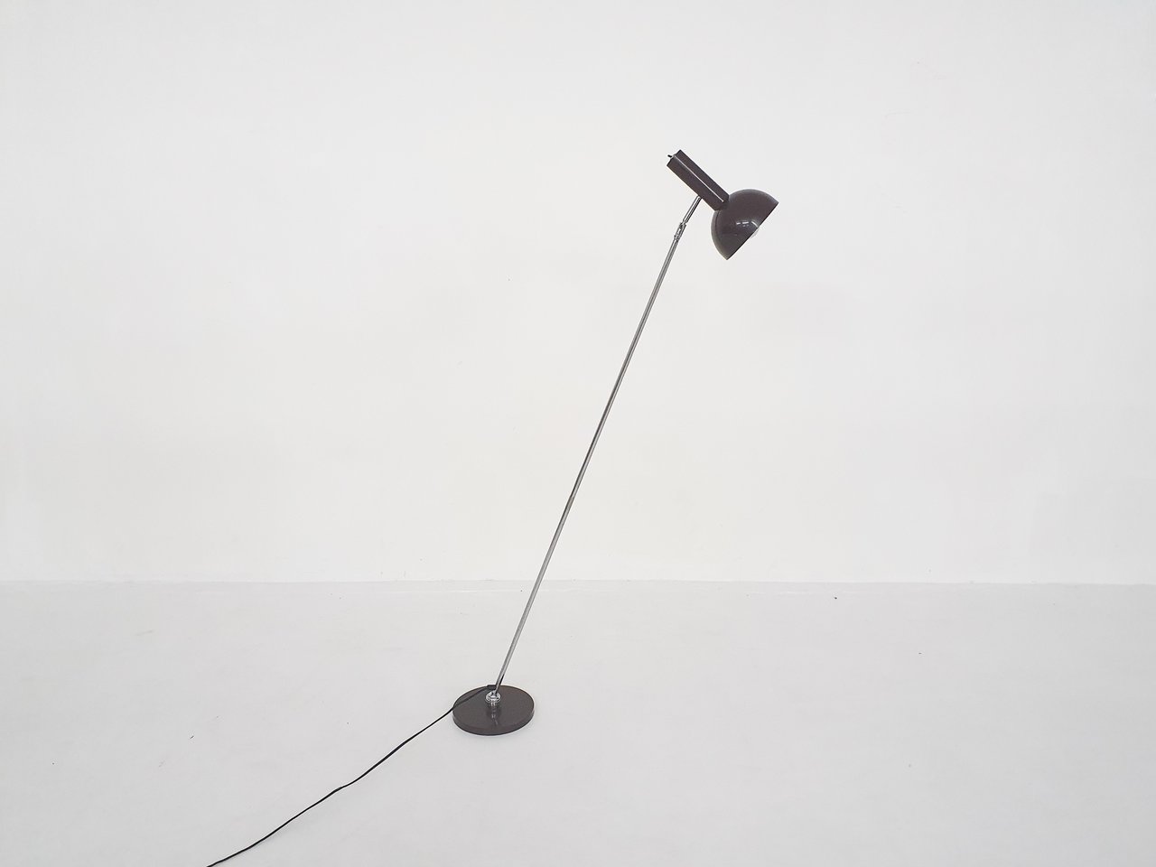 Image 8 of Hala adjustable floor lamp by Busquet