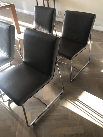 4x Leolux dining room chairs