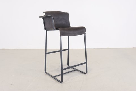 QLIV Founded Counter chair by Richard Schipper