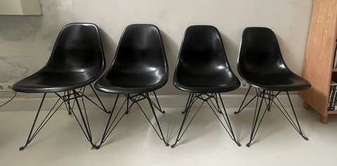 4x Vintage Charles Eames Vitra Stühle