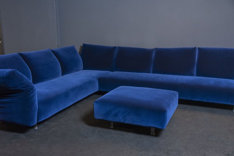 EDRA sofa Essential in velvet blue