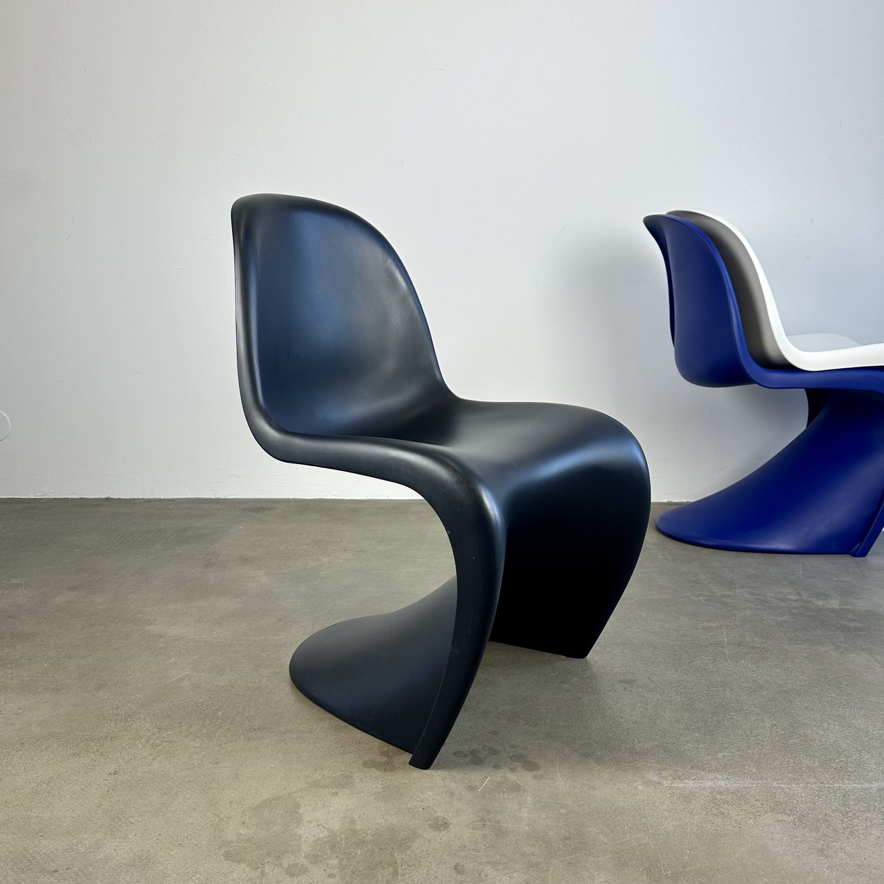 Panton stoel ontworpen voor Vitra | € 250 |