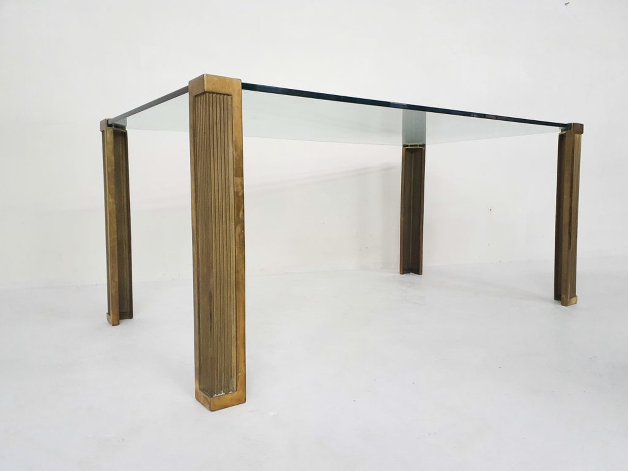 Image 3 of Ghyczy dining table