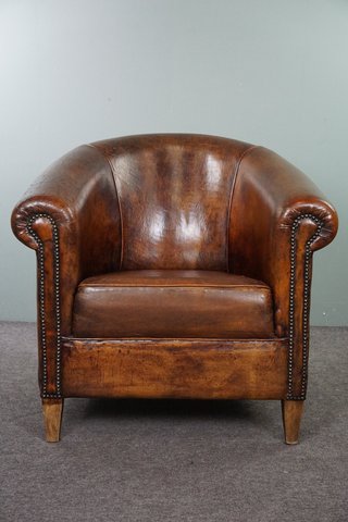 Sheep leather club armchair with character