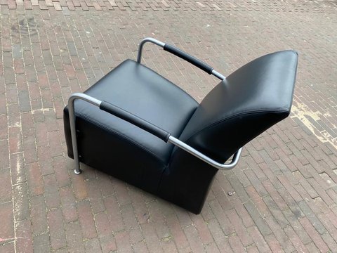 2x Gelderland 6420 fauteuil zwart leer