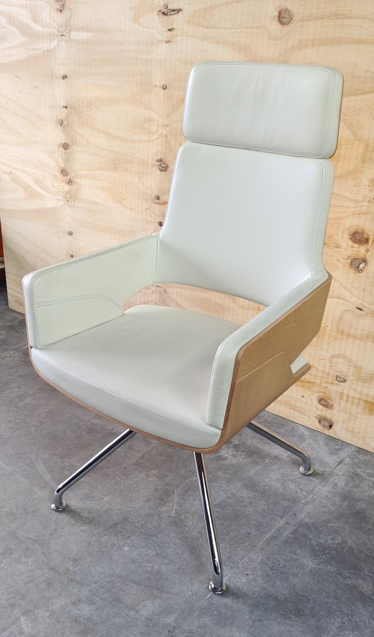 Image 3 of Thonet S847DE office chair