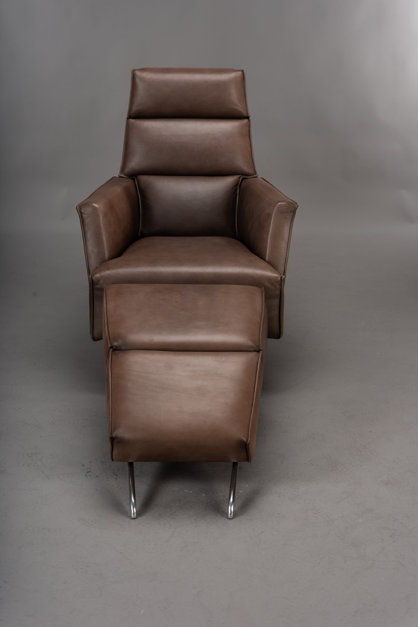 Design on Stock Solo Chair with Ottoman image 6