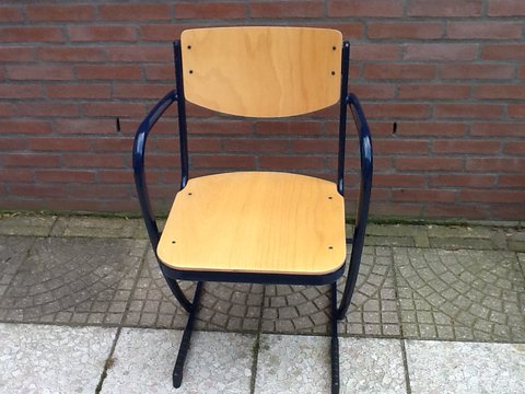 2 Vintage, aparte (design) stoelen