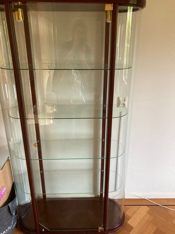 Classic display cabinet