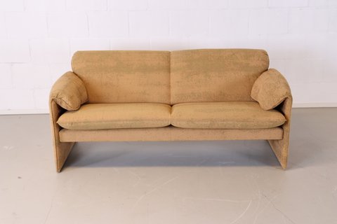 Leolux Bora Bora 2.5 seater sofa Memory Fabric Design