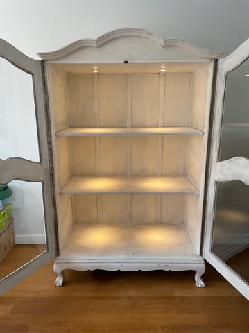 Vintage armoire / display cabinet