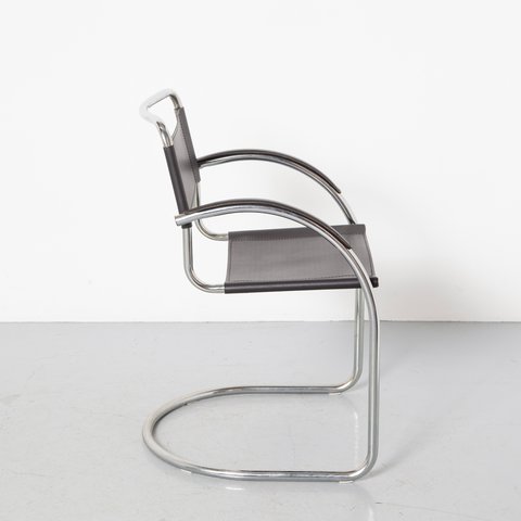 Cantilever dining Chair