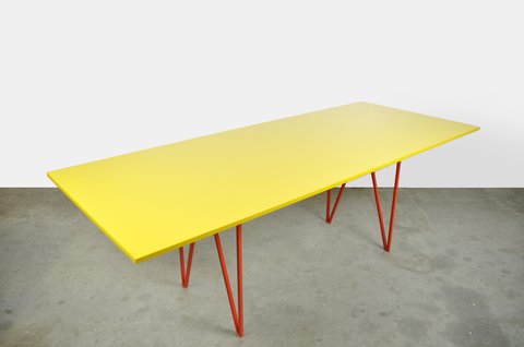 &NEW Colour play dining table