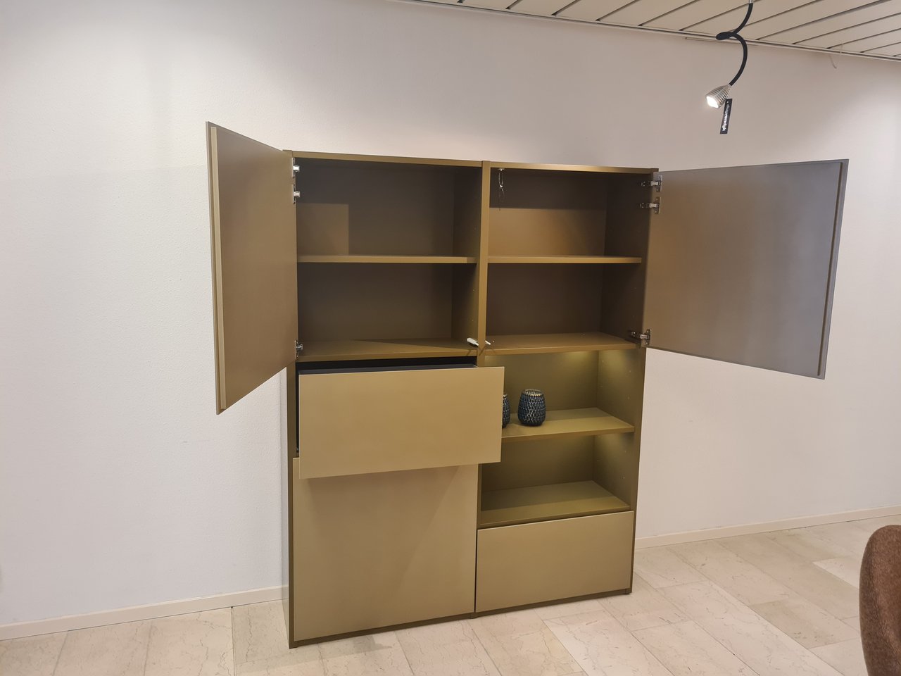 Image 4 of Interlubke Studimo cabinet