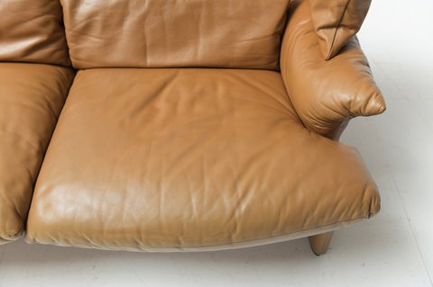 Vintage Cassina Portovenere sofa leather by Vico Magistretti