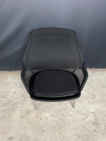 Vitra Slow Chair / Bourrellec