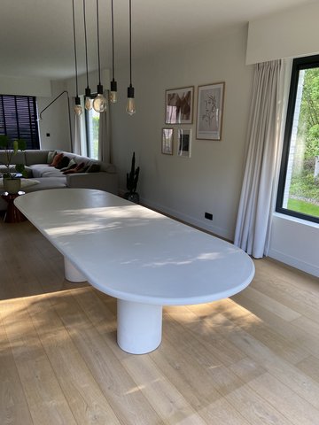 Mortex dining table