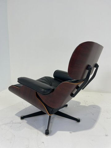 Eames lounge chair by Herman Miller - vintage '70 edition
