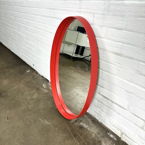 Ovaler Vintage-Space-Age-Spiegel in Rot