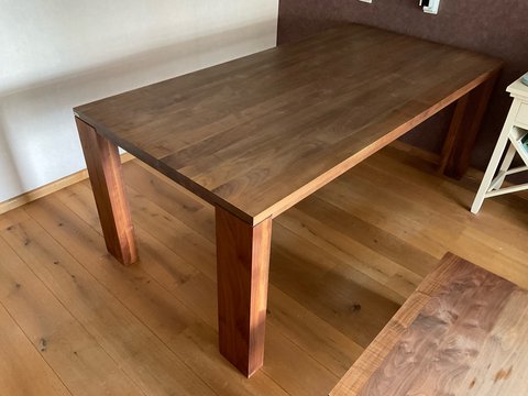 Bert Plantagie dining table + coffee table