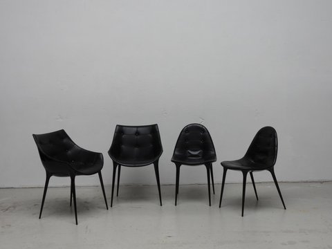 4 zwart lederen Cassina stoelen