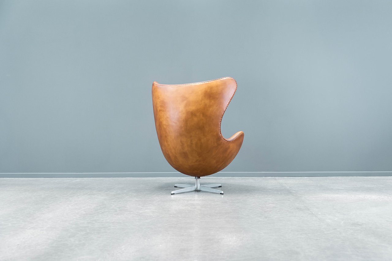 Image 3 of Fritz Hansen Egg chair by Arne Jacobsen