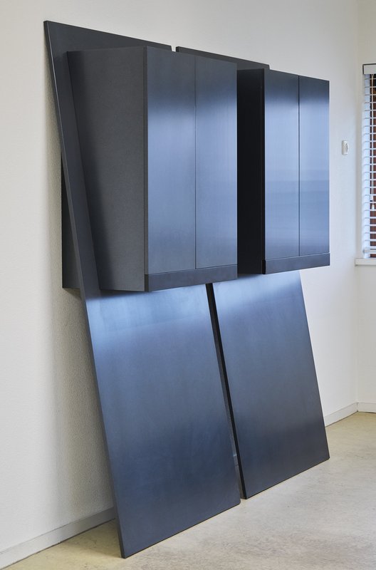 Design wall cabinets Van Oort.