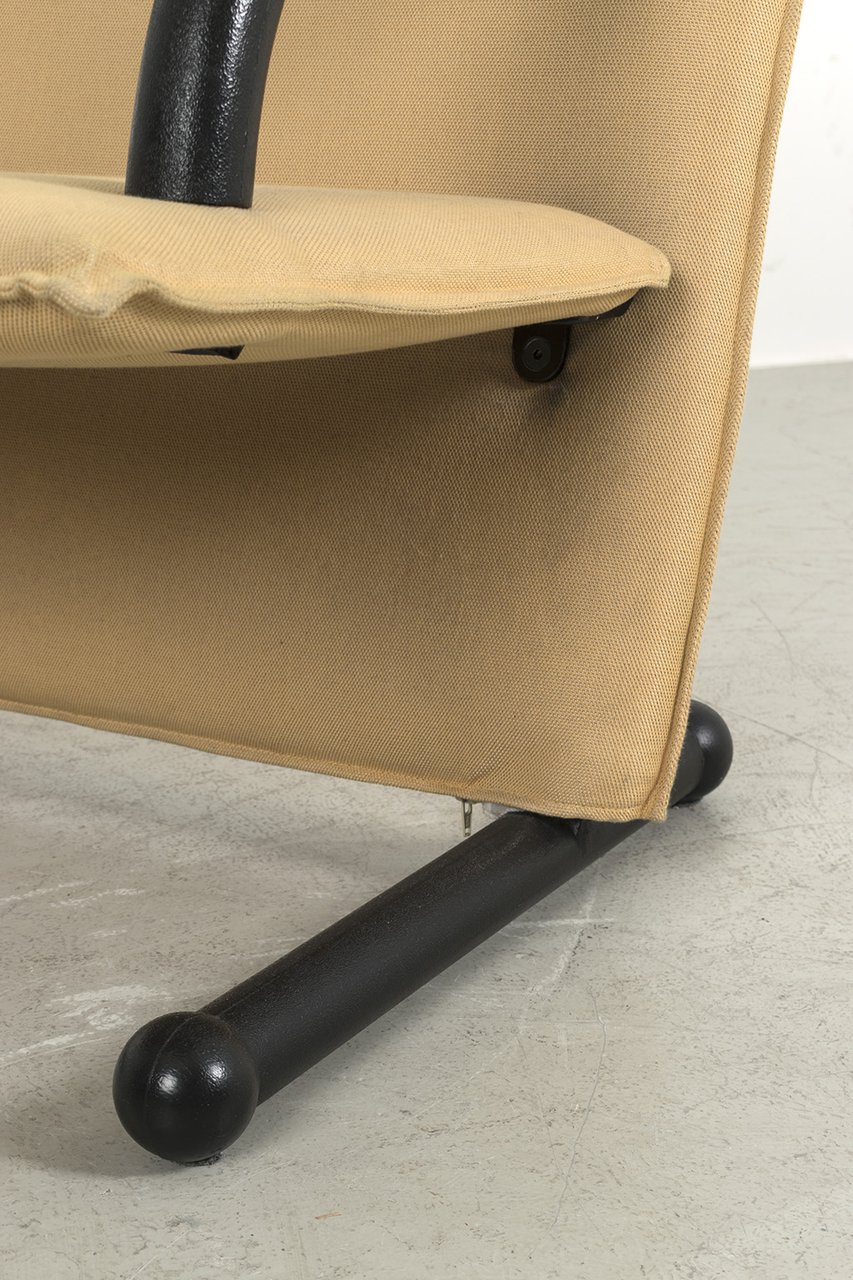 Image 4 of Arflex T-line armchair
