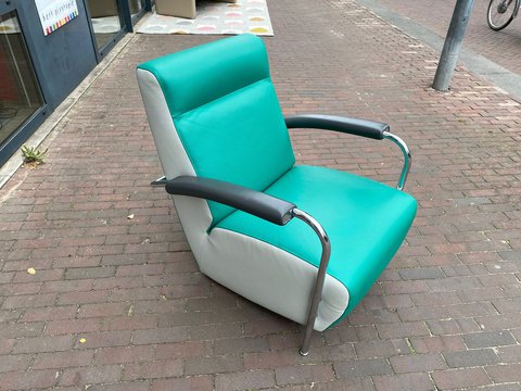 Leolux Scylla armchair