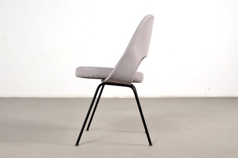 Eero Saarinen, stoel model M 72 voor Knoll International