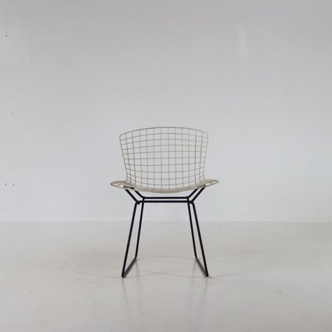 2 x Harry Bertoia voor Knoll model 240 wire chair