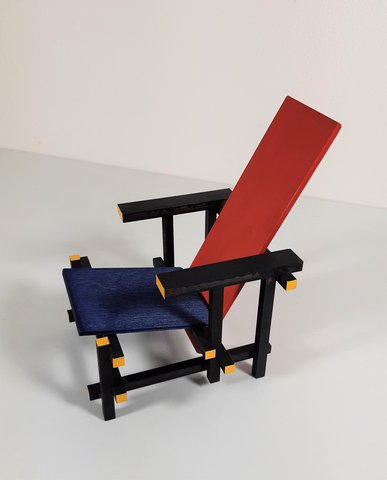 Gerrit Rietveld Miniatur Rot-Blauer Stuhl