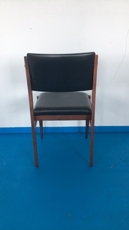Vintage scandinavian style stoelen