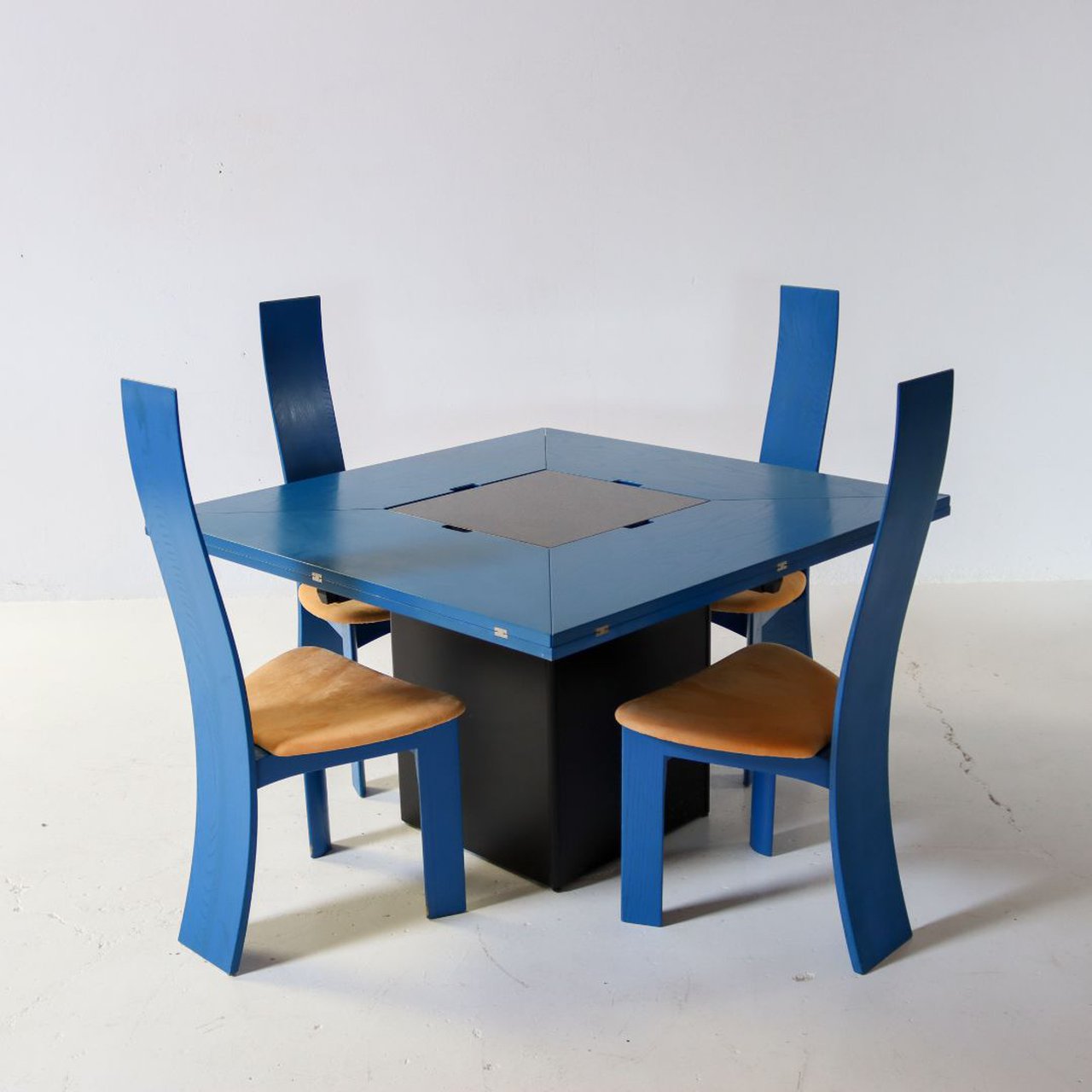Tranekaer Möbler eettafel en stoelen