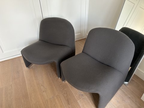 2x Artifort Alky chairs