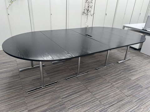 4x HOWE Tempest Modular conference table