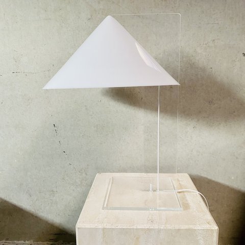 Harco Loor Haarlem Plexiglass Perspex Table Lamp 'cone'