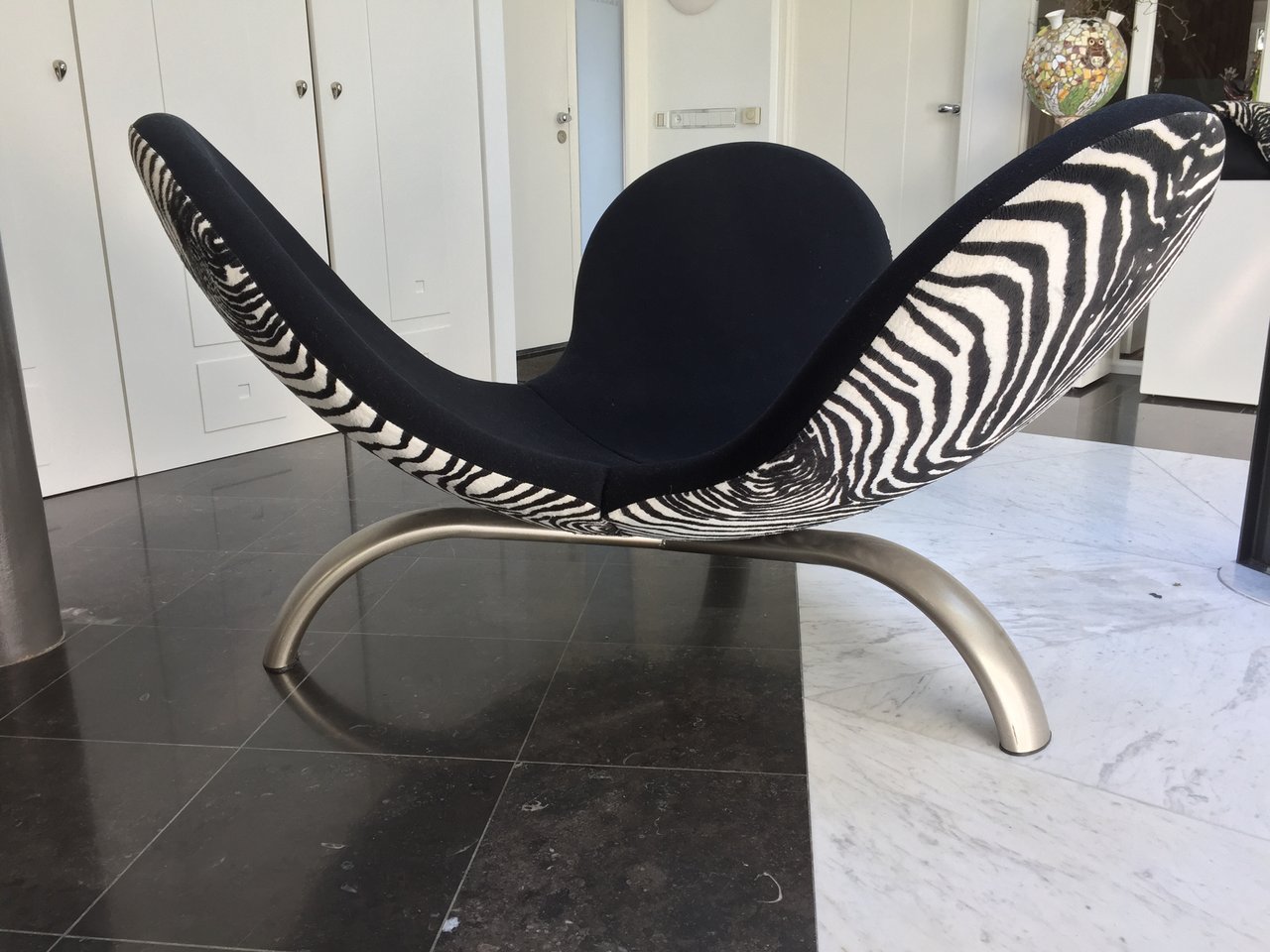 pod lounge chair