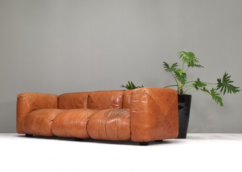 Mario Marenco Tan Leather Sofa by Arflex, Italy – circa 1970