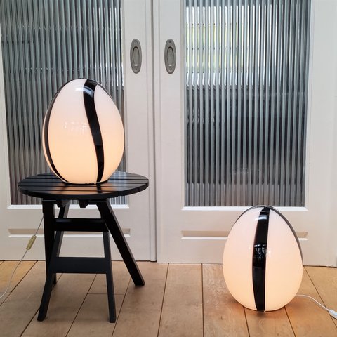 Two XXL Ilu di Vetro Swirl 'Egg Lamps', floor or table lamps 1990s