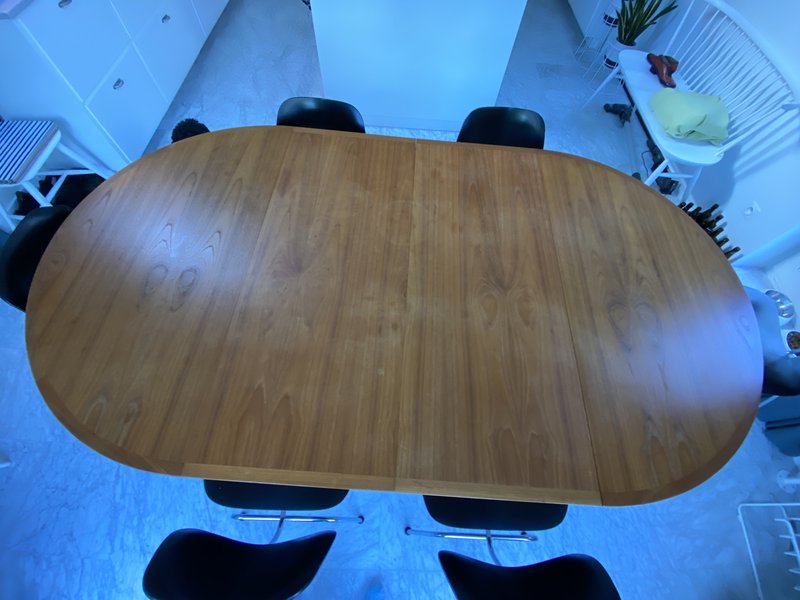 Rosengaarden oval table