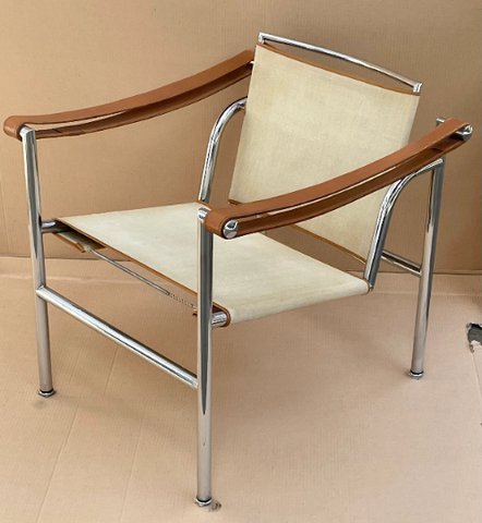 Cassina Chair Model Lc1 by Le Corbusier